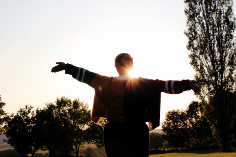 先爱好自己慢慢修复自己吧